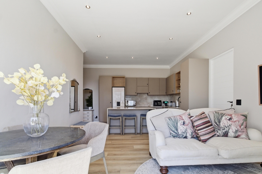 To Let 1 Bedroom Property for Rent in Sea Point Western Cape